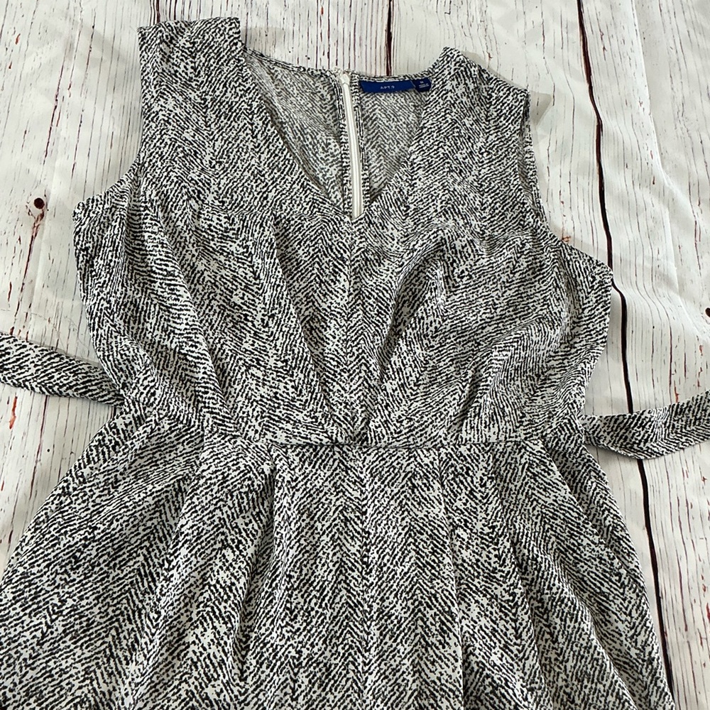 Apt. 9 Gray Medium Patterned Jumper - image 5